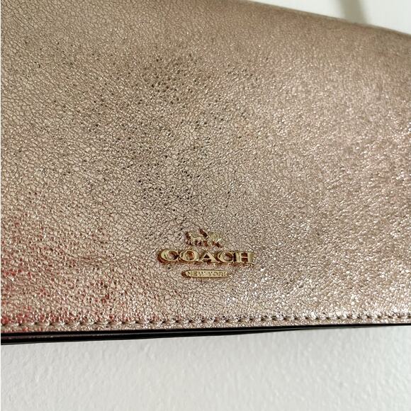 NWT Coach Foldover Clutch Rose Gold Crossbody - Picture 6 of 10